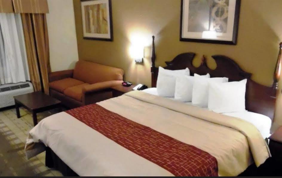 Red Roof Inn Pittsburgh North קרנברי טאונשיפ מראה חיצוני תמונה